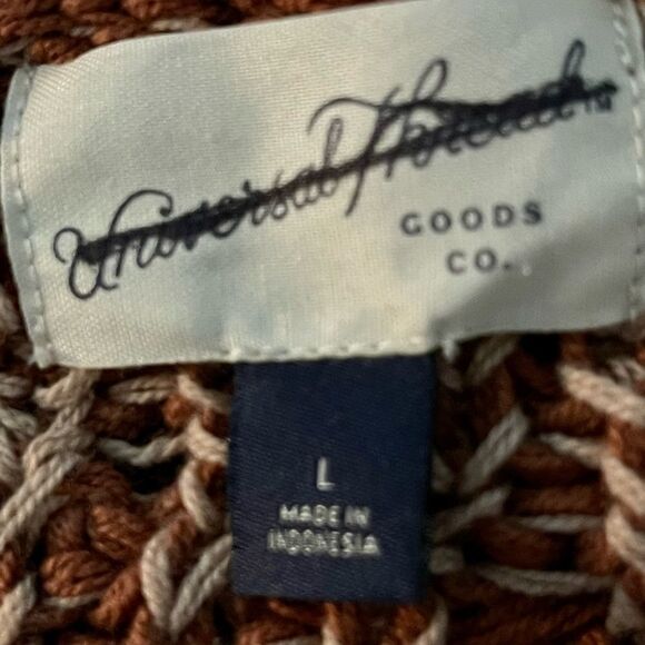 Universal Thread Open Stitch Crochet Sweater - Picture 9 of 11